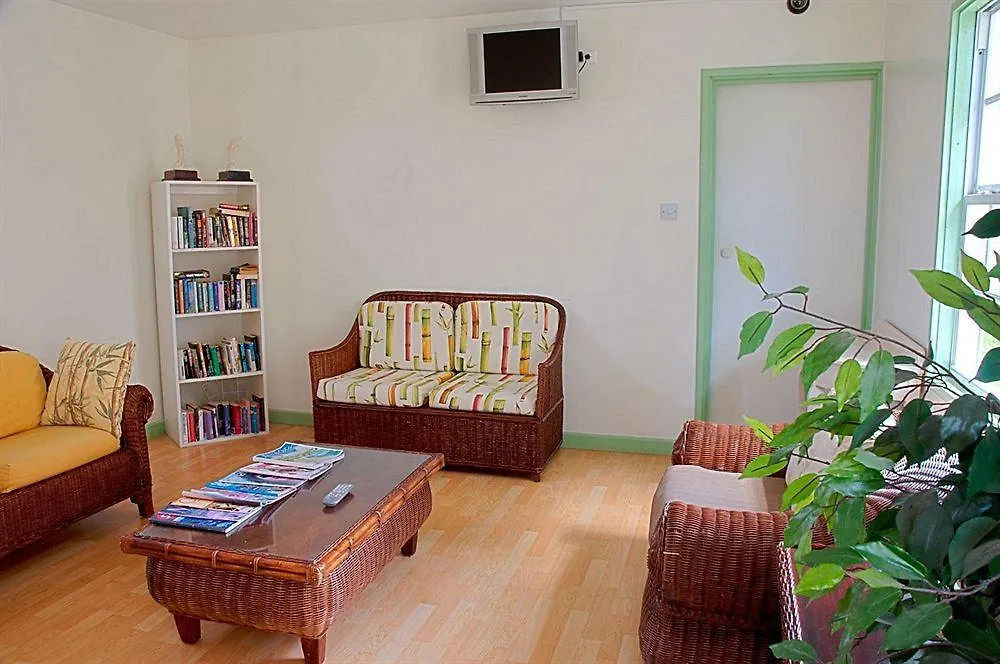 Worthing Court Apartment Hotel 3*,  Barbados