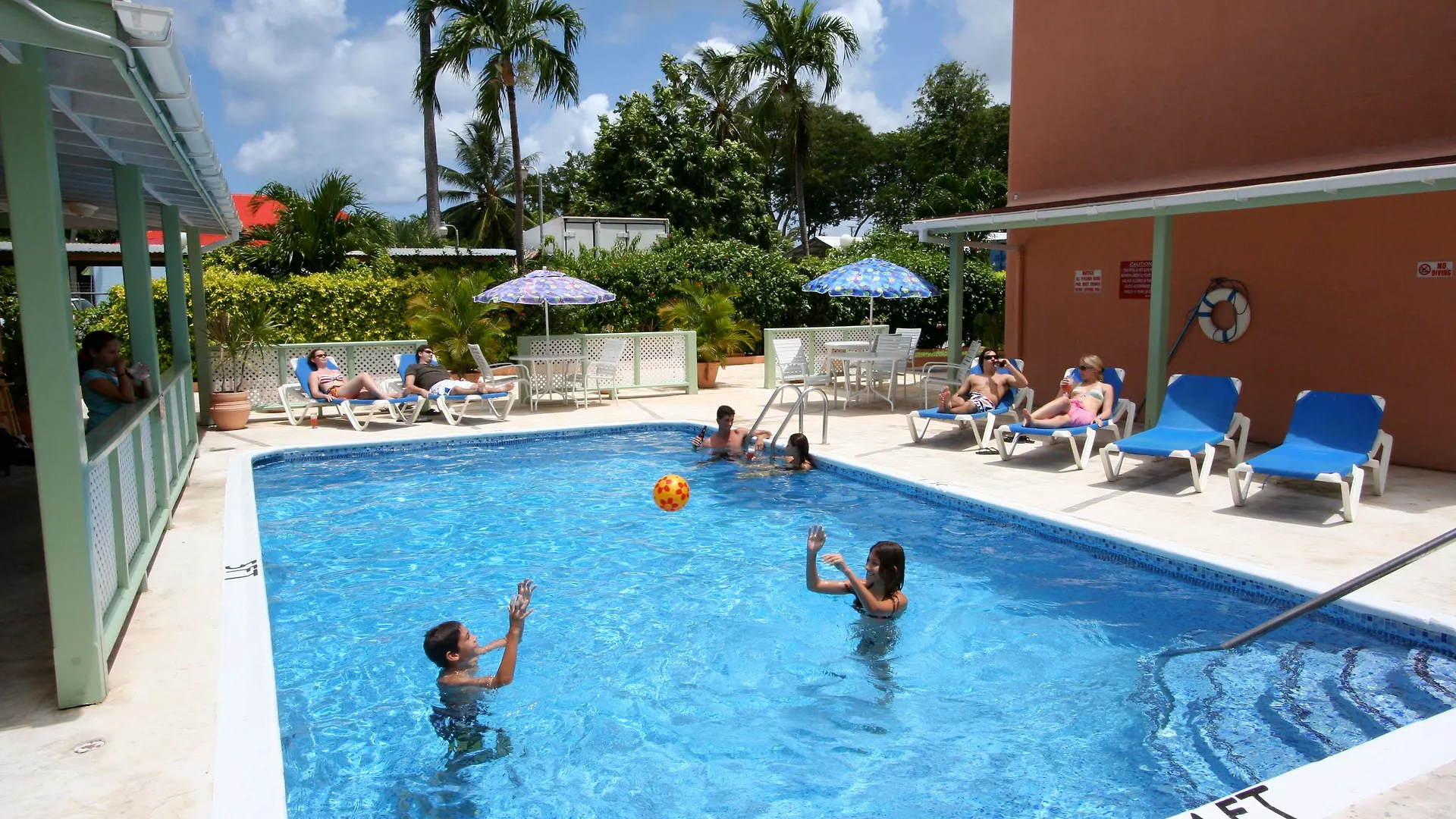 Worthing Court Apartment Hotel